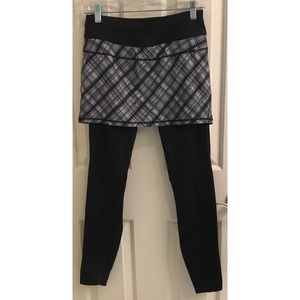 Athleta Activewear Skapri Capri Pants Plaid 2 in 1 Skirt
